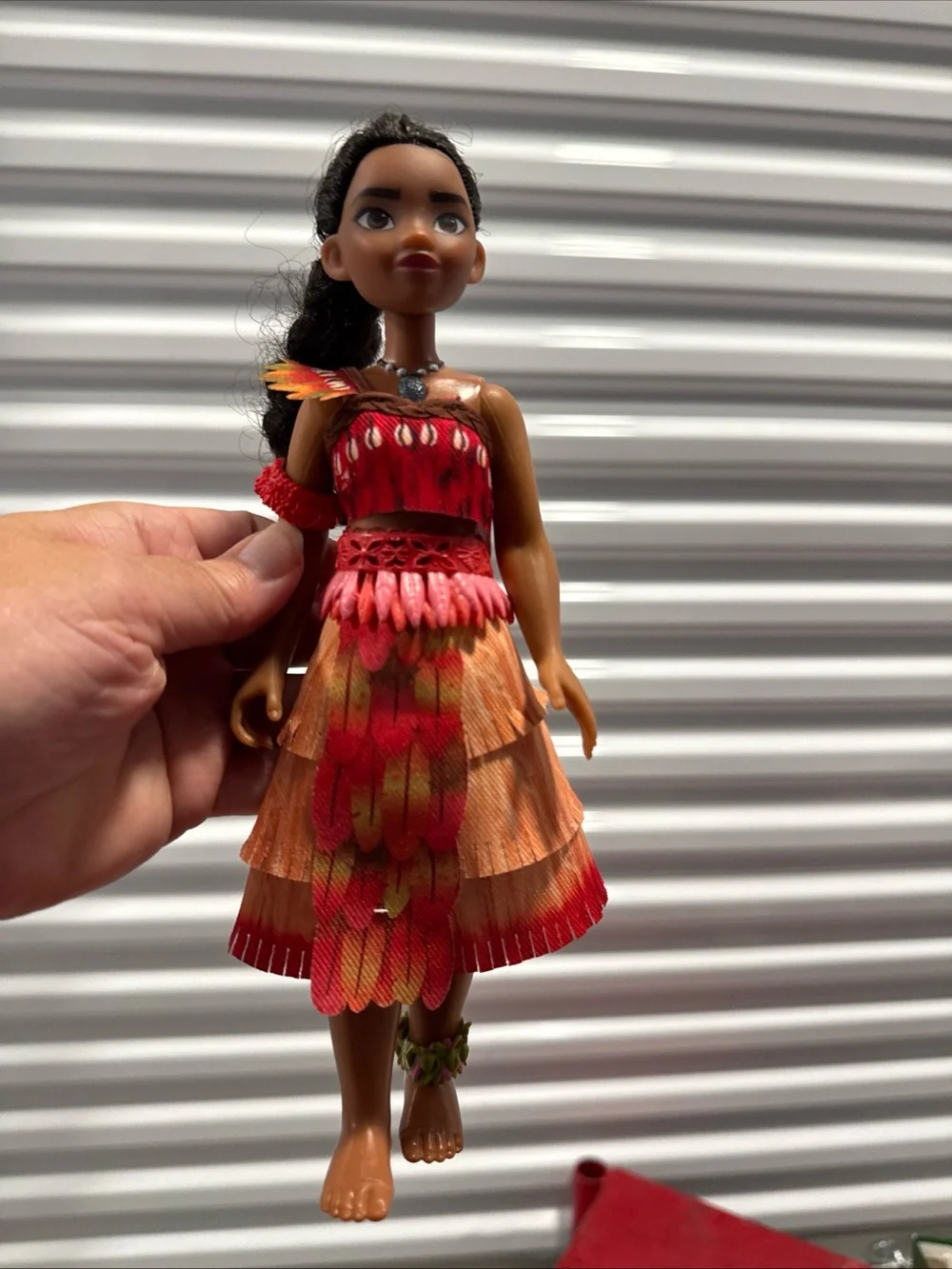 Disney musical Moana of Oceana light up doll necklace lights up